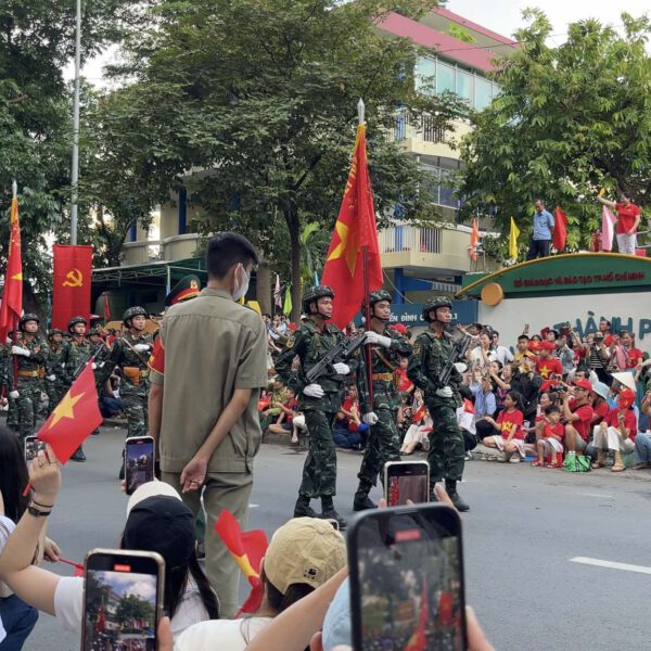 Lần Đầu Tiên Được Xem Diễu Binh – “Concert Quốc Gia”: Một Trải Nghiệm Mãi Không Thể Quên!