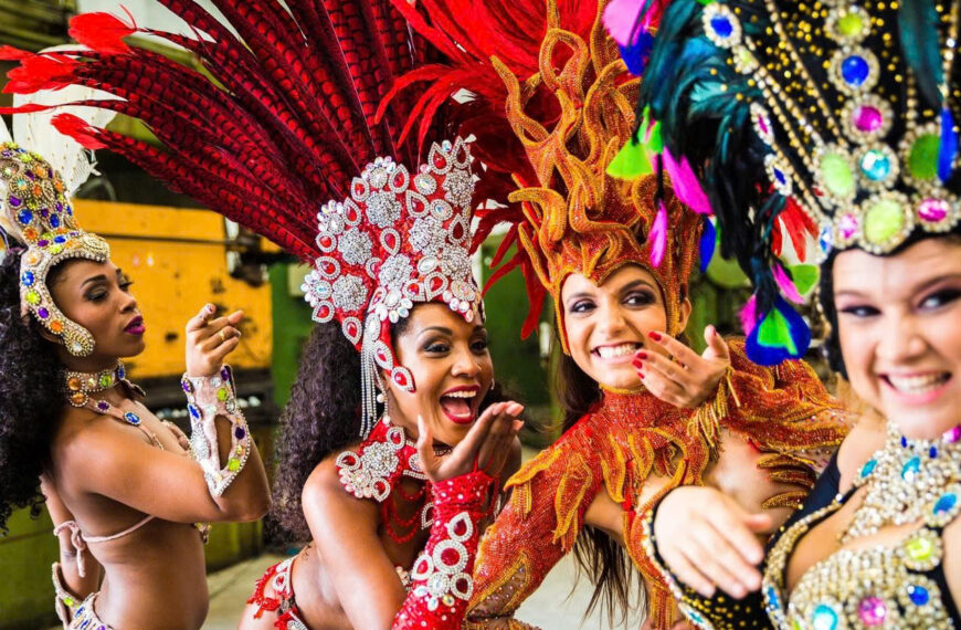 Rio Carnival – Lễ hội đầy màu sắc lớn nhất Brazil